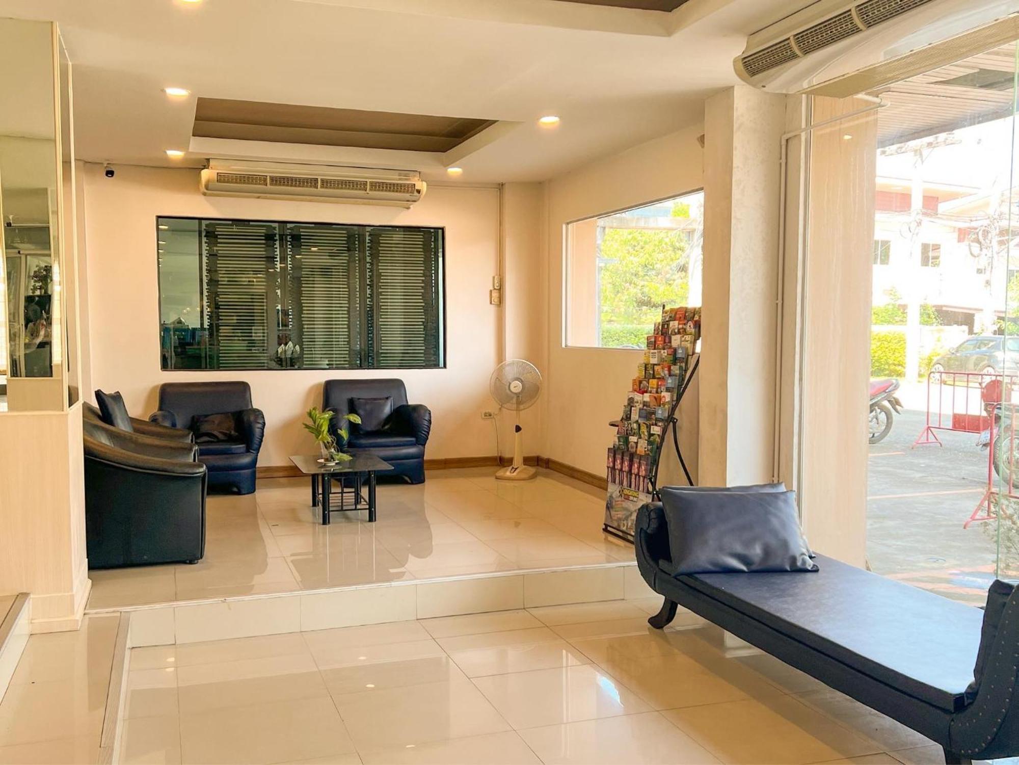 Inspire House Hotel Chiang Mai Bagian luar foto