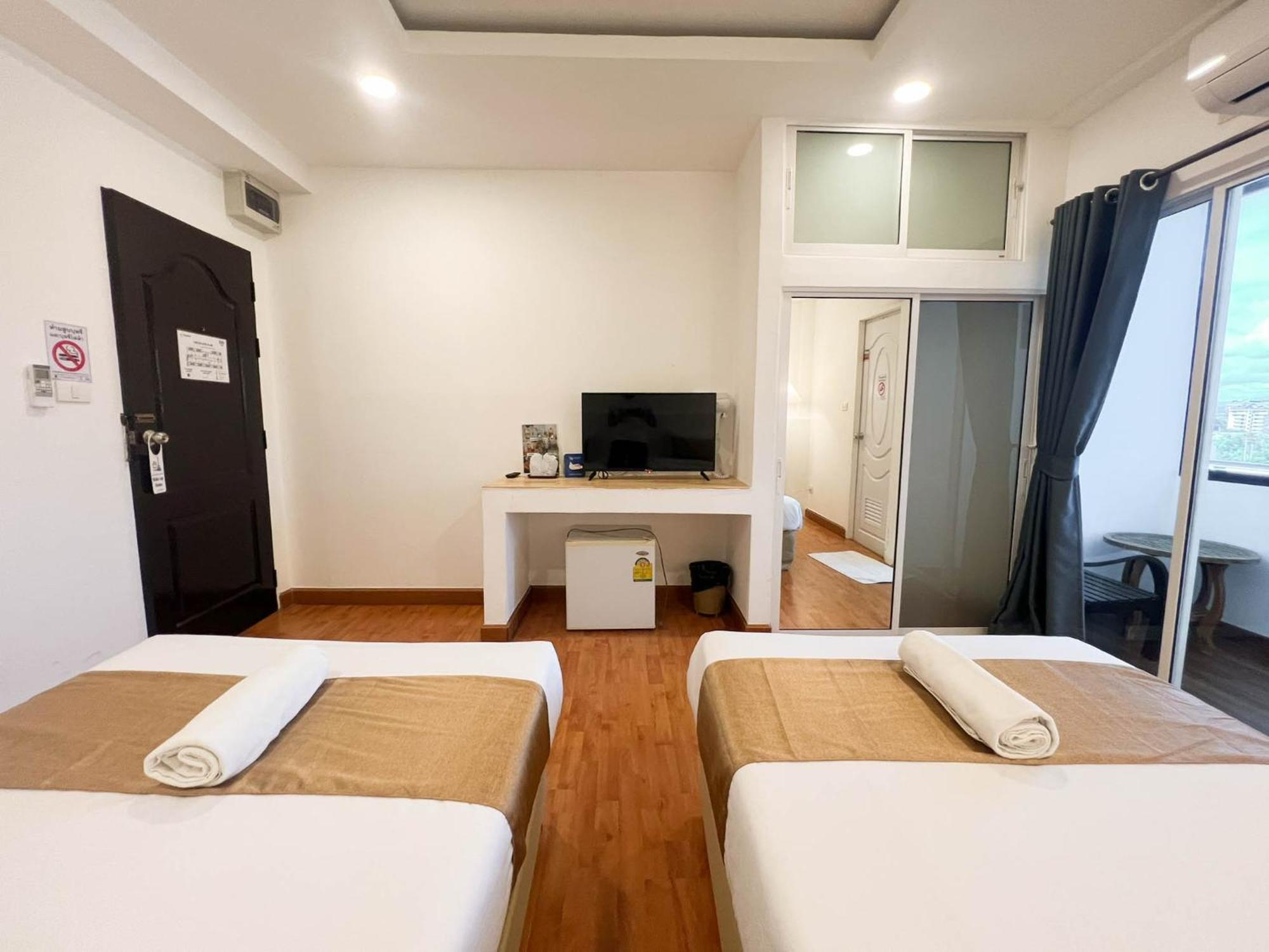 Inspire House Hotel Chiang Mai Bagian luar foto