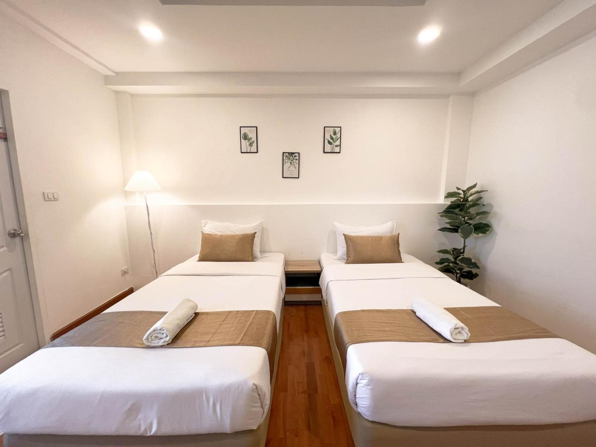 Inspire House Hotel Chiang Mai Bagian luar foto