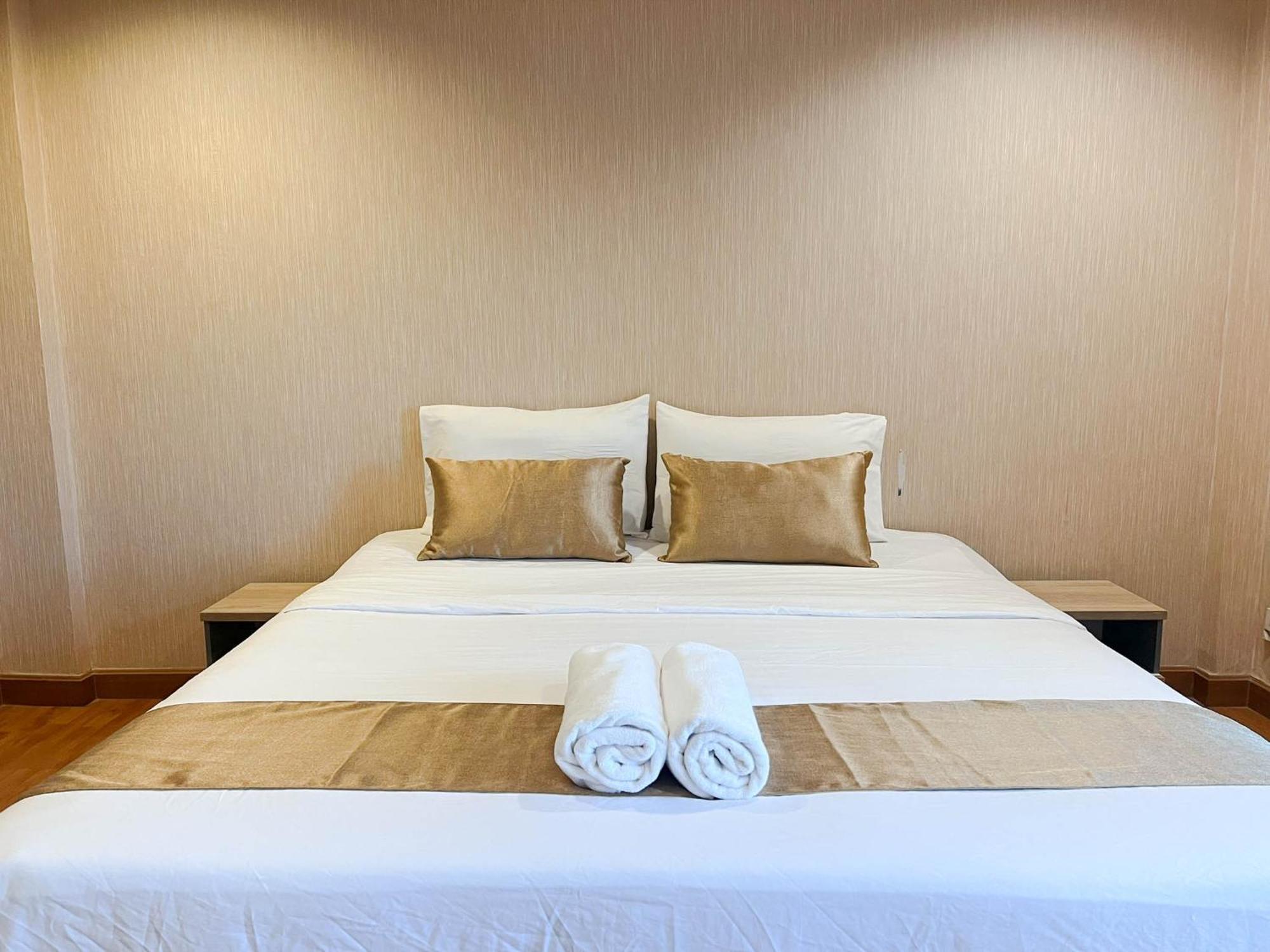 Inspire House Hotel Chiang Mai Bagian luar foto