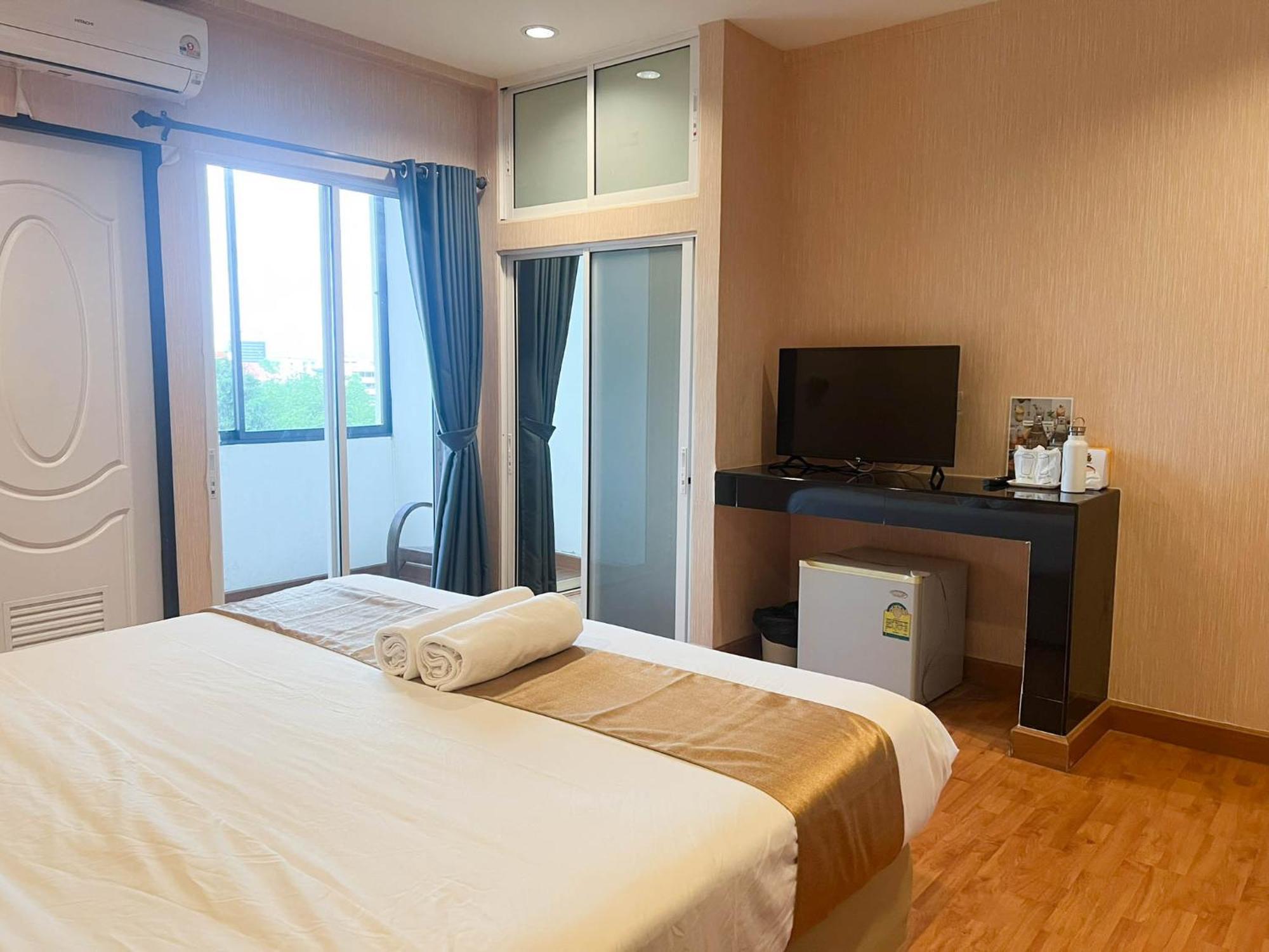Inspire House Hotel Chiang Mai Bagian luar foto