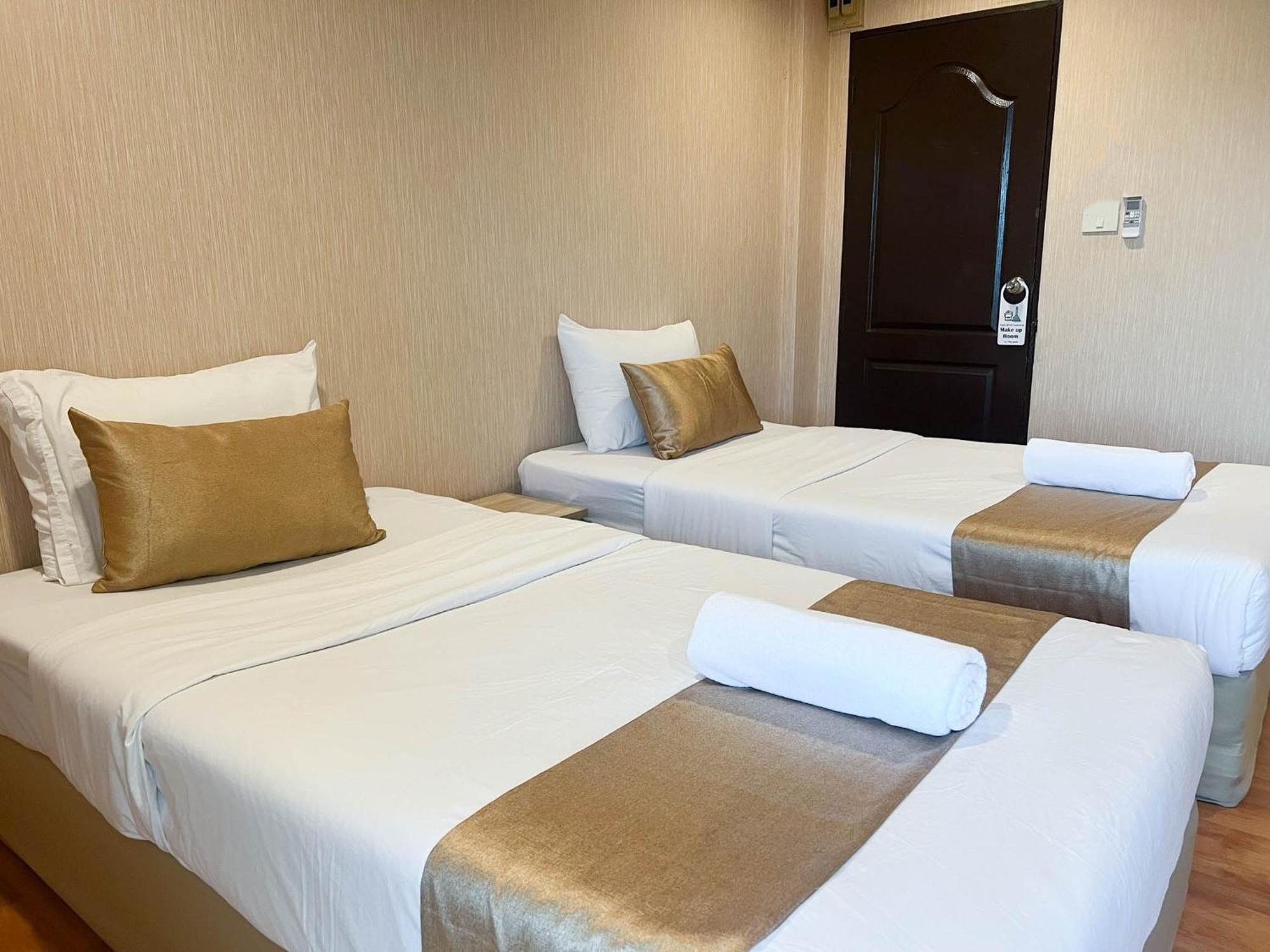Inspire House Hotel Chiang Mai Bagian luar foto